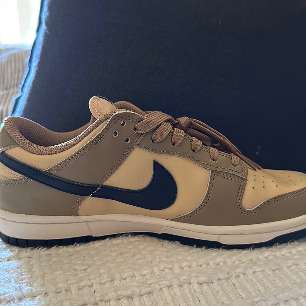 Nike Womens Dunk Low Driftwood